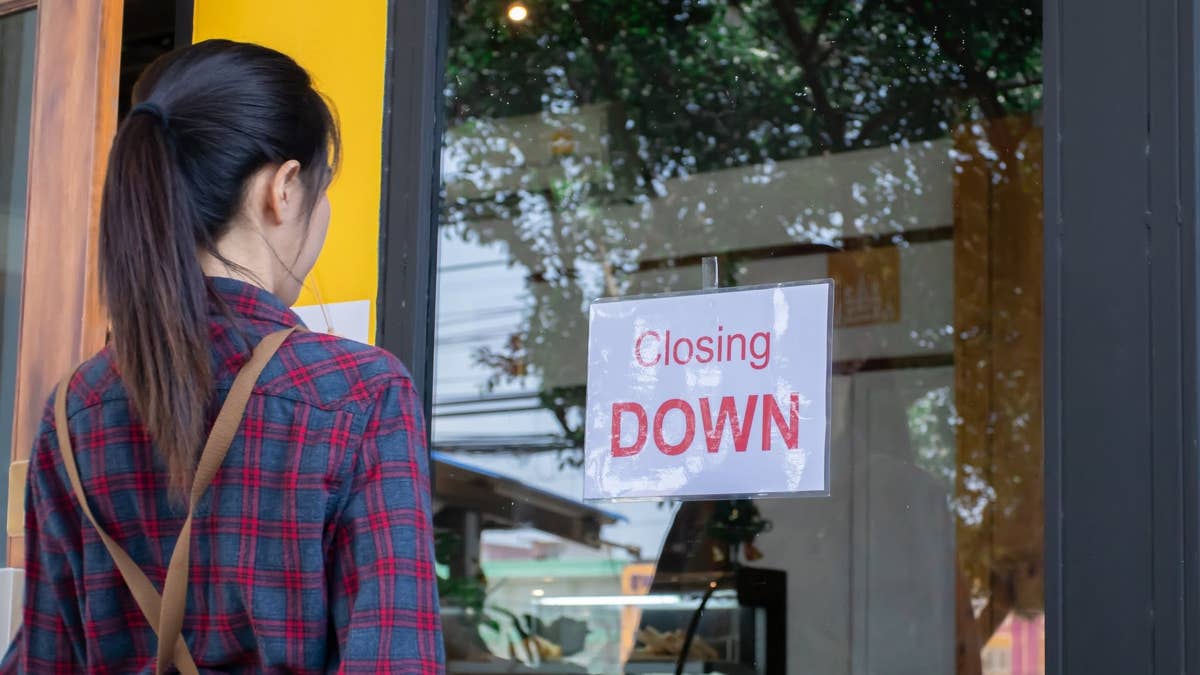 Famous chef closes restaurants, shares troubling reason why